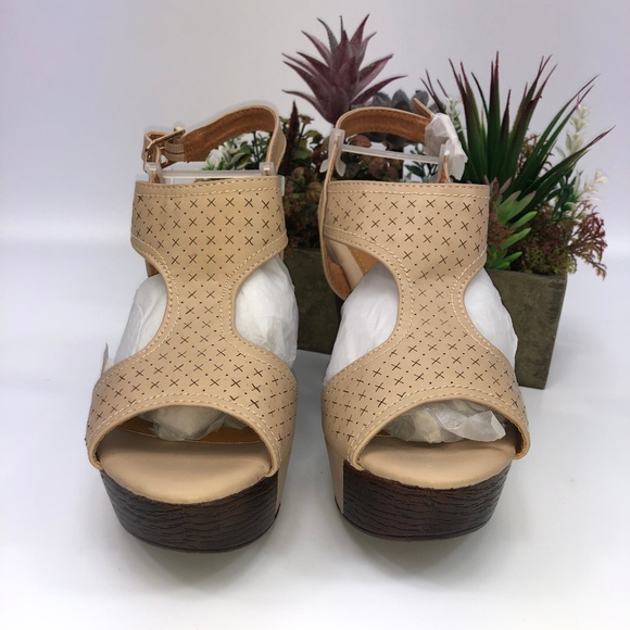 !SOLD! Lady Godiva Women's Open Toe Wedge Sandals - Picture 2 of 7